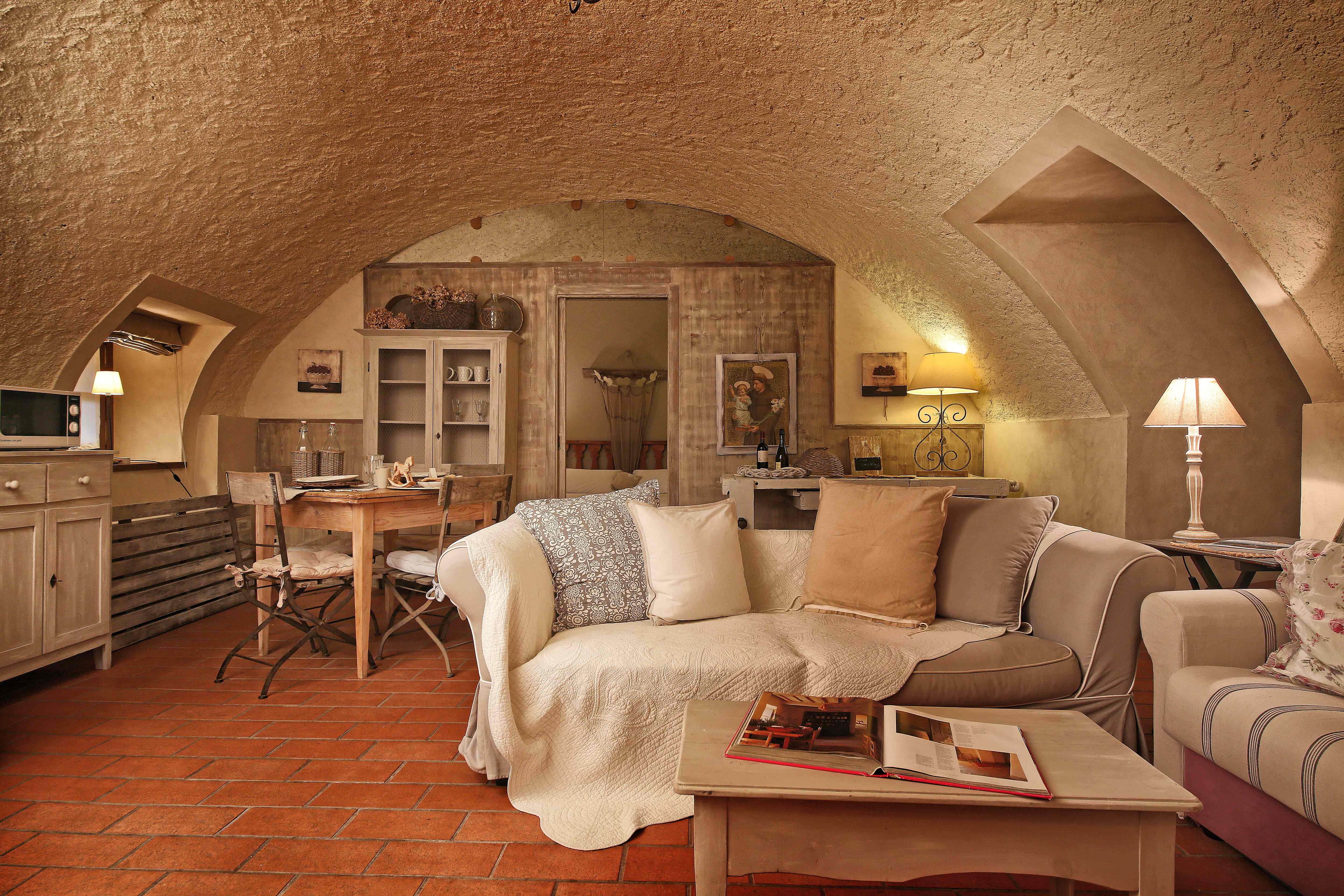 Two Room Apartment in Lake Garda Italy, Country House Resort Premignaga